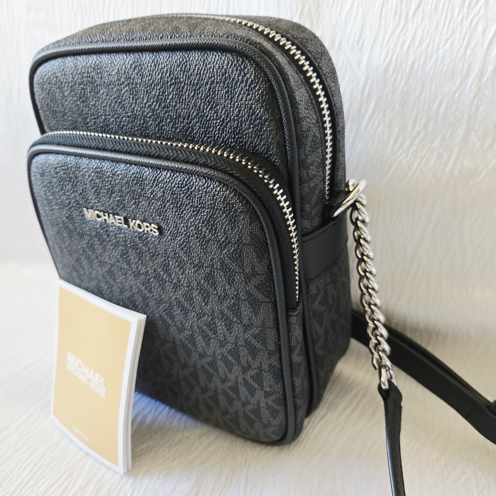Michael kors Jet Set Travel Medium Logo Crossbody Bag